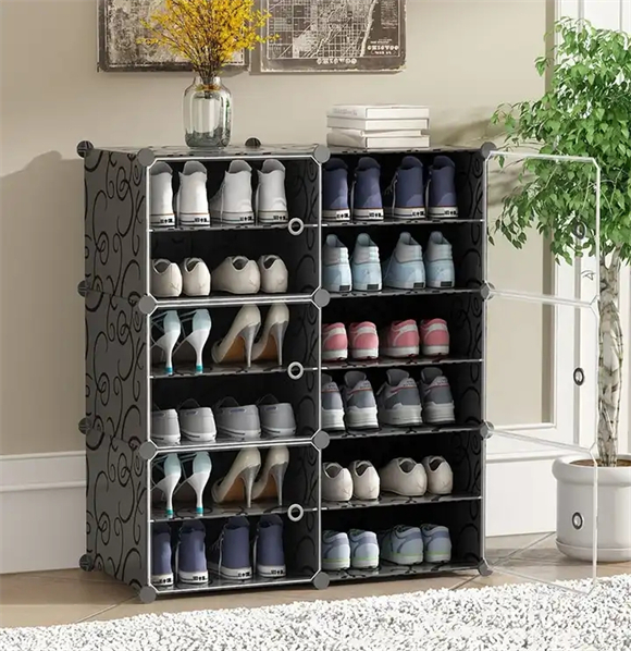 Shoe rack with cover